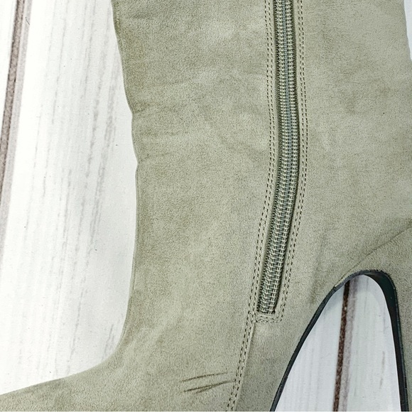 Chinese Laundry Gray Over The Knee Stretch Boots - Picture 13 of 13